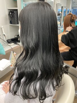 リーホリエ(Lee Horie) 【kanna】透明感たっぷりグレーカラー