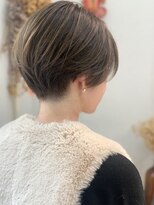 ラッシュグラス(Rush grass) 刈り上げショート