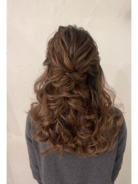 ファム(fam) ハーフアップ