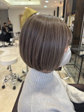 ノーム バイ アウラ(norm. by aura) 【お手軽シークレットハイライト】