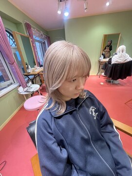 エマ(emma) ホワイトベージュカラー!!