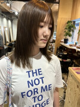 キルム(Qilm) 伸ばしかけストレートヘアに顔まわりレイヤー