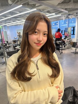 ユーフォリア 渋谷グランデ(Euphoria SHIBUYA GRANDE) 大人ロング 馴染むエクステ ブラウンカラー YUKI