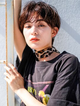 サーリー(SURLY) ショートヘアー　マッシュ　耳掛け