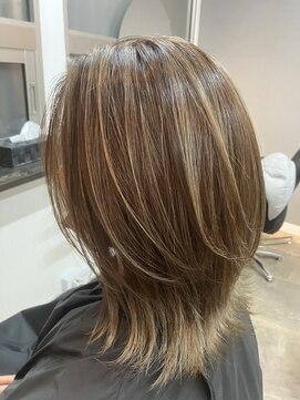 シルク バイ エスト 成増店(silk by est) ハイトーンカラー/細めハイライト