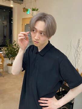 トト 船橋店(toto.) 刈り上げセンターパートサーフカールフェザーショート[船橋]