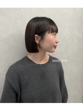 ミニボブ/ぱつっとボブ/暗髪カラー/縮毛矯正