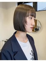 ソワ オモテサンドウ(SOIE OMOTESANDO) オリーブベージュとボブ