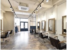 オーク 兵庫(OAK)の雰囲気（カフェのような落ち着く空間♪iPadで雑誌や映画も見れます☆）