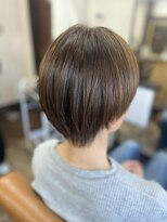 アート(art)&nbsp;髪質改善ストレートで丸みショ－ト