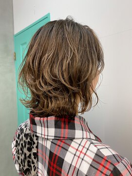 テトヘアー(teto hair) パーマ　ウルフ　レイヤー　ハイライト