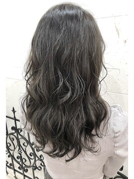 ティンク 天神(Tink) セピアグレージュ