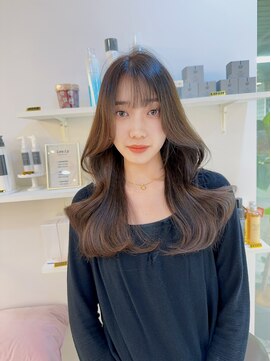 リー 四ツ橋(Lee) 【fukky】韓国式レイヤーカット