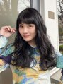ビュートリアム 広尾(BEAUTRIUM)&nbsp;ワイドバングとウェーブパーマで簡単こなれヘア