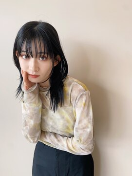 クム(QUMU) レイヤーカット×地毛風カラー