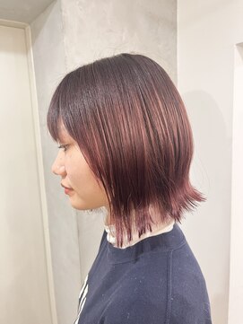 デューヘアー(due hair) 前下がり外はねボブ