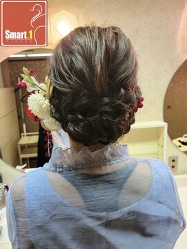 スマートワン ビューティー(Smart1 Beauty) 下めシニヨン