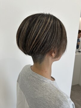 グラムヘアー(GLAM HAIR) 刈り上げ×ハイライト