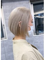 アンドソー 池袋(&so.)&nbsp;ハイトーンカラー/ホワイトブロンド／レイヤーカット/池袋