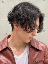 フィフス トウキョウ (fifth TOKYO) 渋谷ルーズパーマメンズカットセンターパートウルフ30代