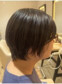 三鷹白髪ぼかしハイライトショートボブウルフショートカット