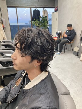 ドッグス 柏(Dawgs) フェザーパーマ サーフカール 刈り上げセンターパート