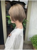 ハイトーンベージュショート