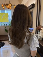 ナナナ パレナ 大津膳所店(nanana parena)&nbsp;秋色マロン×オリーブベージュの透明感艶・ミネラル髪質改善