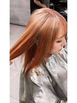 モーション 新宿(motion) オレンジハイライト