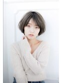 柔らか丸みショートヘア