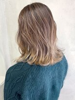 アイティーバイアルバム 下北沢店(IT by ALBUM)&nbsp;ハイライトミディアム_アースカラーくびれヘアツートン_ba263691