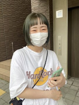 ギフト(GIFT) 【GIFT】グリーンカラー/オリーブグレージュ/ミニボブ