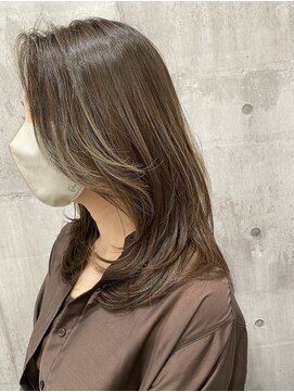 ビスポーク(BESPOKE) 20代30代大人可愛い毛先ワンカールのレイヤーカッツ