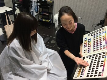 ミック ヘアアンドメイクアップ 高田店(miq Hair&Make up)の写真/自然な光があふれる、柔らかい仕上がり・・・イルミナカラーを用いて日本人特有の固さを抑えオシャレ染め◎