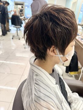 アッシュ 下北沢店(Ash) くせ毛をいかしたメンズライクなショートスタイル