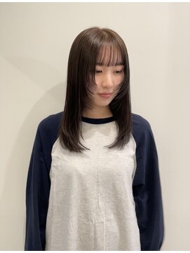 ユニコ(unico) レイヤーカット/顔まわりカット