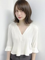 クラン 岡本(Chlan)&nbsp;くびれヘア　外ハネボブ　アッシュベージュ