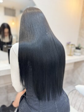 ユニカ オレ(UNIKA ore) 髪質改善で艶髪に｜伴藤艶髪/ブルーブラック