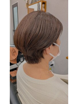 アルトス 浦和(ARTS) 頭の型が綺麗なショート