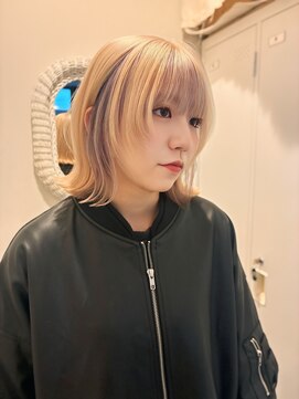 ホワイトベージュ