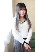 ピース(piece)&nbsp;シルバーブロンドバレイヤージュ×ロングヘア