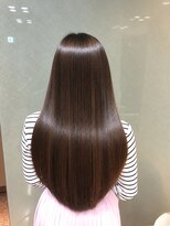ウイバイファースト(u'i by first) 思わず触れたくなる、ツヤツヤの美髪ロング♪