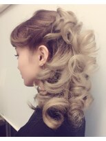 ヘアサロン ナヴィ 赤坂(NaVie AKASAKA)&nbsp;ハーフアップ