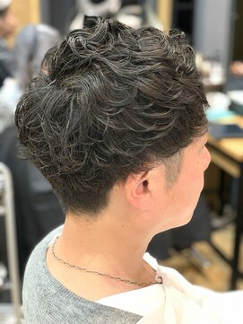 アルター(aL ter) マッシュ×パーマ