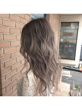 サロンドミルク 原宿(salon de MiLK) 根本暗めのグレージュグラデ