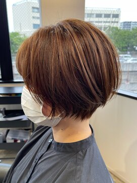 ユーリ(JUURI) 丸みショートボブ☆