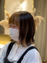 アンド ラ ブランシュ(&.La Blanche) 外ハネボブ/セクションカラー/モテ髪カタログ/ペールベージュ