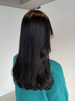 【Aujuaソムリエ在籍】美髪に導くオーダーメイドケアシステムAujua。髪の内側からしっかり髪質改善！