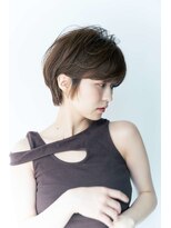 くびレイヤーエモージュグレージュカラーくびれショート/吉祥寺