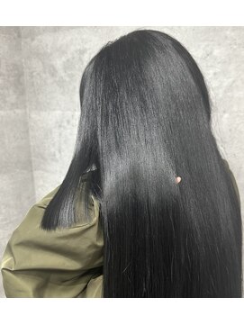 ルイス(L'wis) 顔回りの姫カットが映える!イノセントブラック【L'wis乙津】